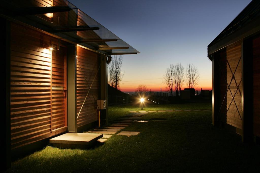Nebesa Chalets Кобарид Стая снимка