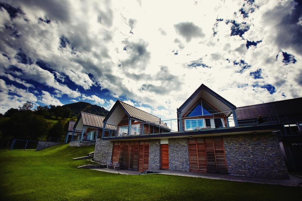 Nebesa Chalets Кобарид Екстериор снимка