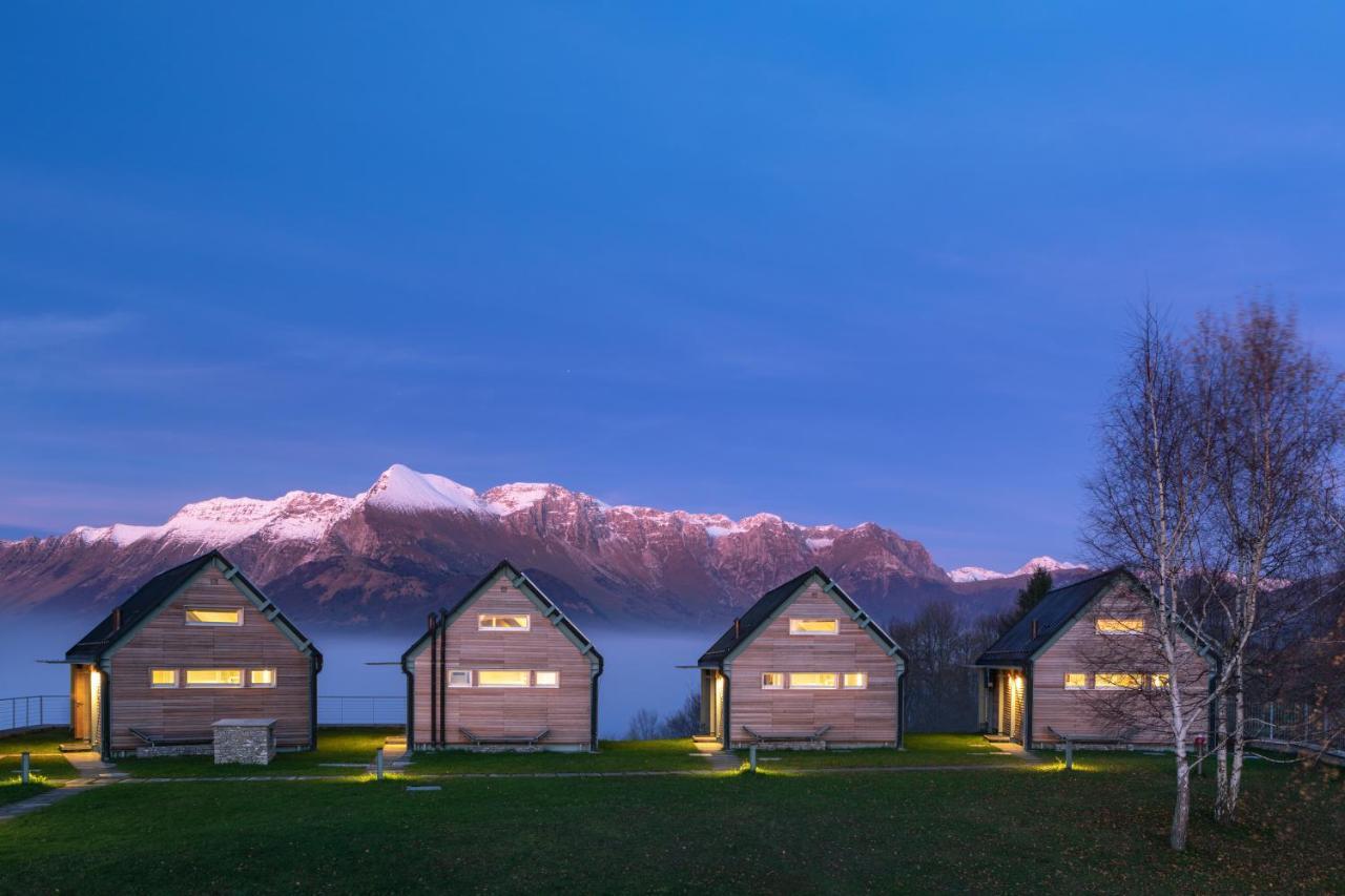 Nebesa Chalets Кобарид Екстериор снимка